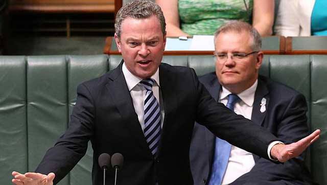 Govt. Splits Higher Education Reform Bill in Two