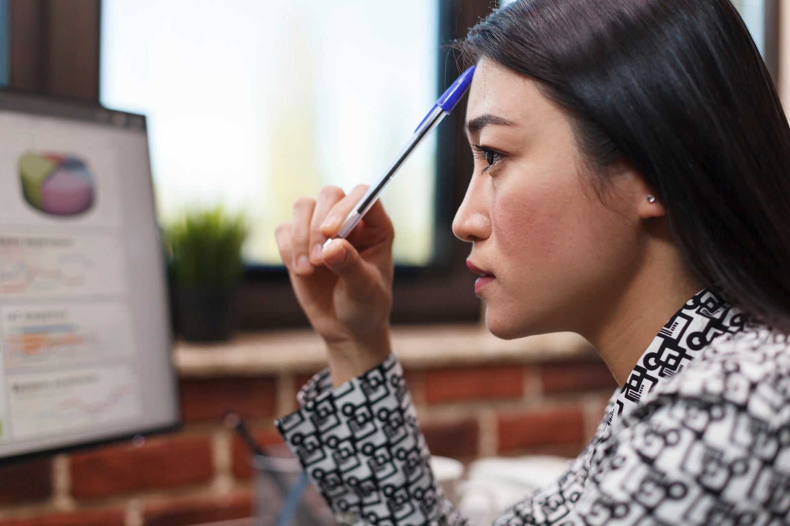 How to Become a Project Officer: A Supportive Role For Team Players
