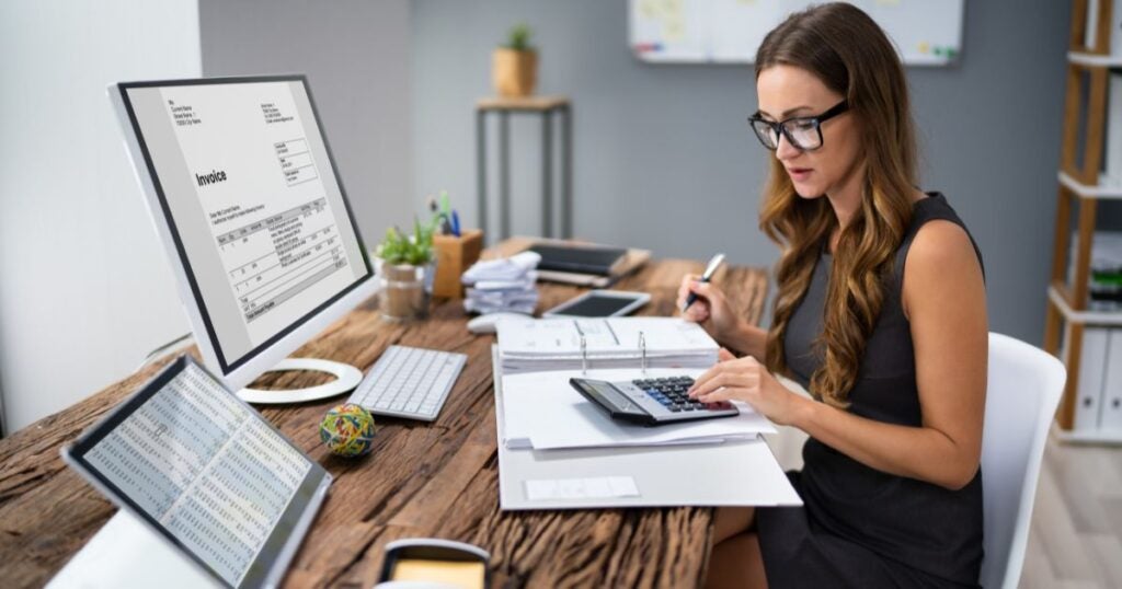 What is The Bookkeeping Salary in Australia and How Much Can I Earn?